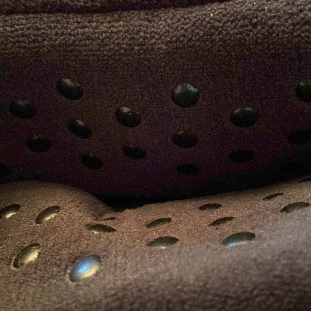 Slippers - Picture 4 of 4